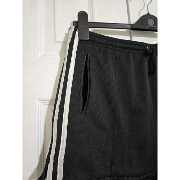 Adidas large women's black athletic shorts - Picture 2 of 11